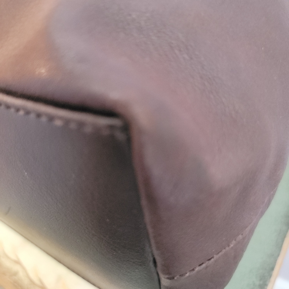 Apostrophe Brown Soft and Supple Pebble Grain Leather Slouchy Hobo Shoulder Bag - Picture 8 of 15